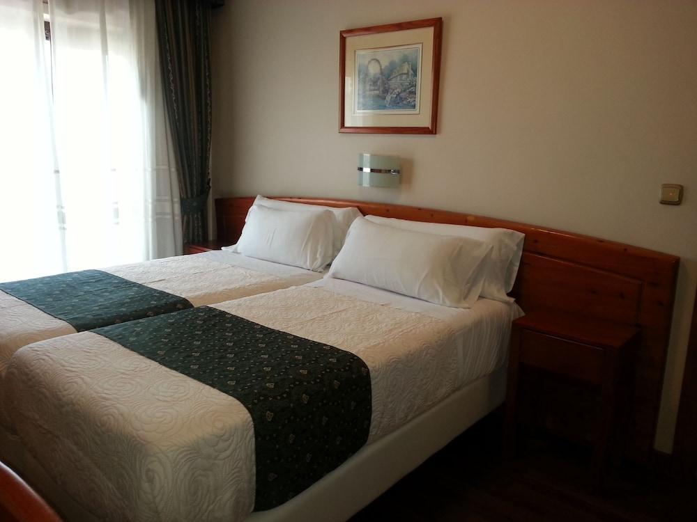 Hotel Alameda Малага Экстерьер фото