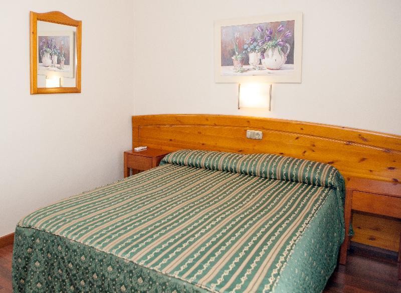 Hotel Alameda Малага Экстерьер фото