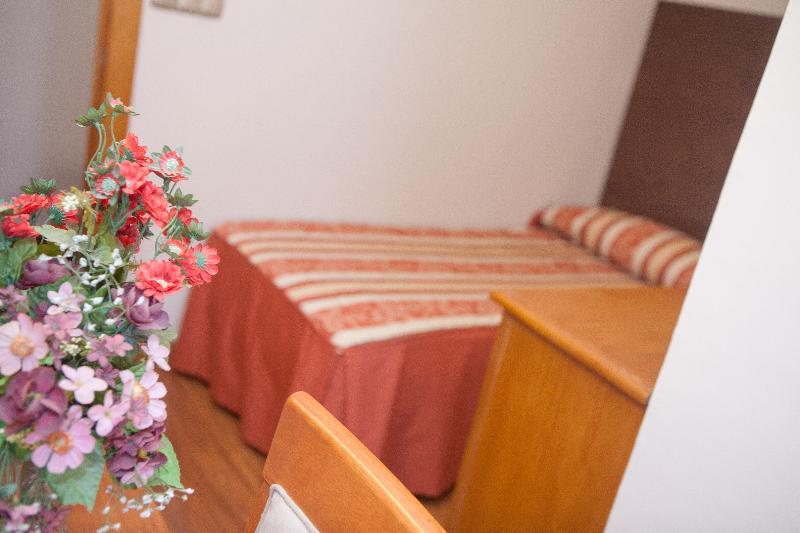 Hotel Alameda Малага Экстерьер фото