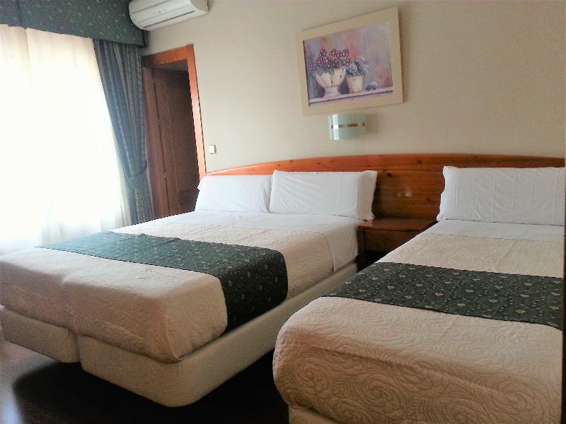 Hotel Alameda Малага Экстерьер фото