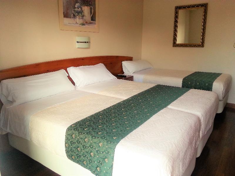 Hotel Alameda Малага Экстерьер фото