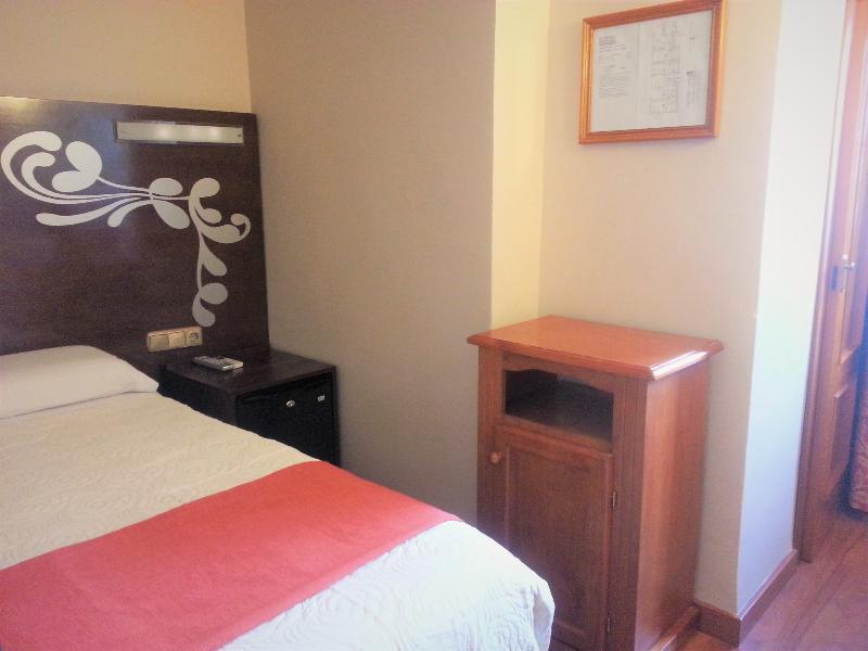 Hotel Alameda Малага Экстерьер фото