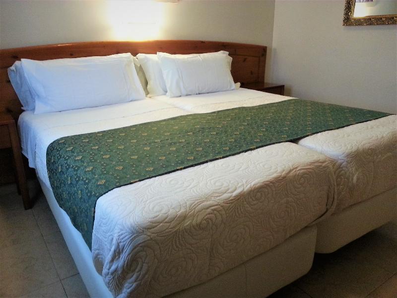 Hotel Alameda Малага Экстерьер фото