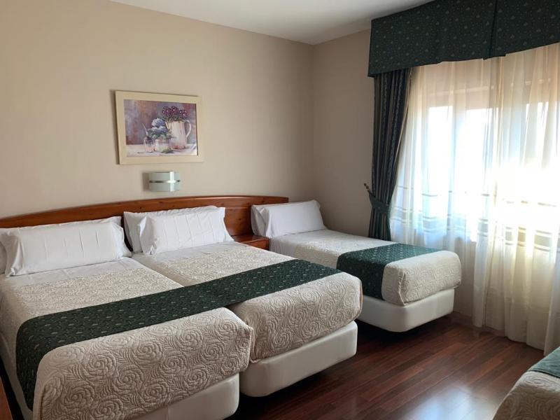 Hotel Alameda Малага Экстерьер фото
